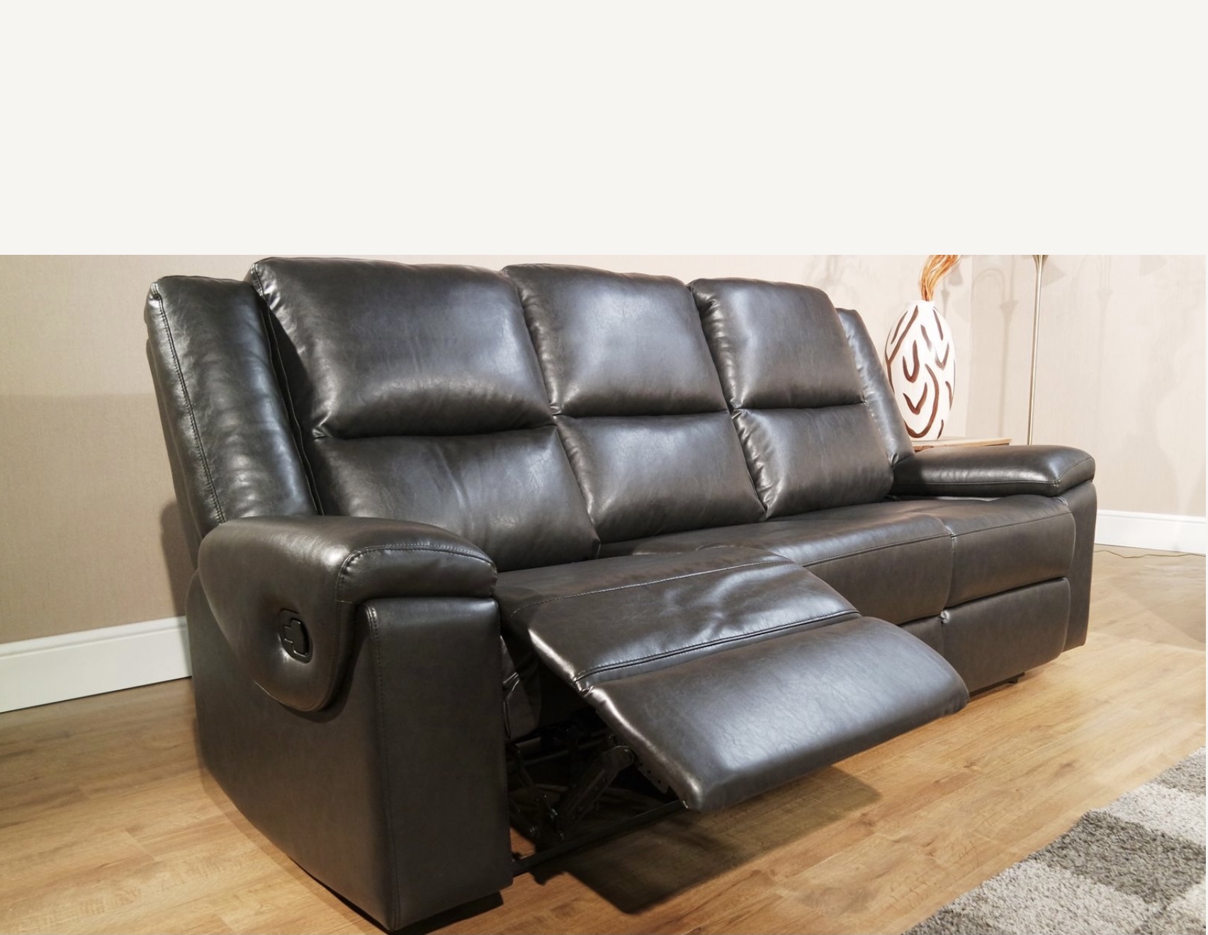 Black Latina Sofa - Image 2